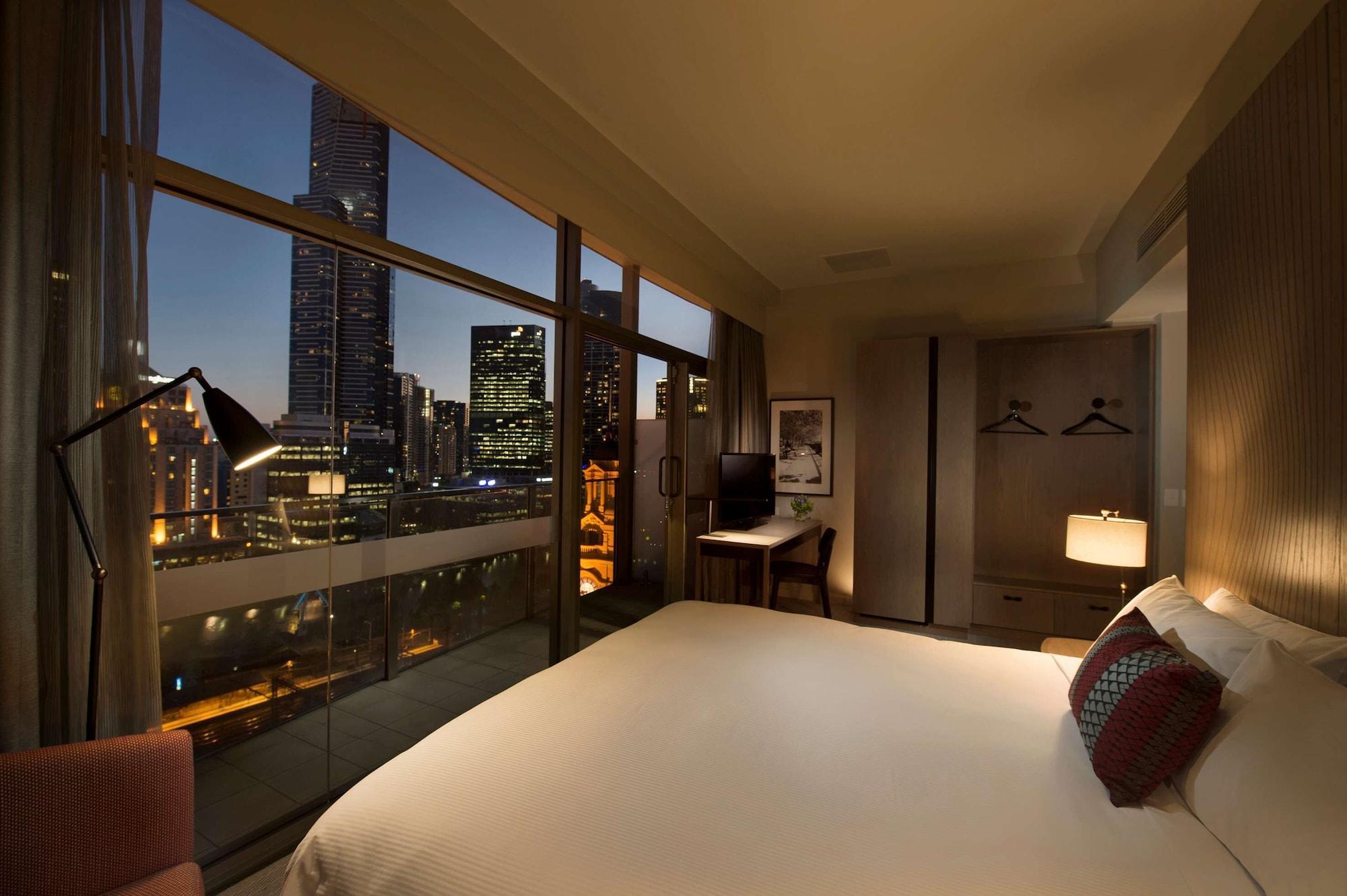 Doubletree By Hilton Melbourne Exterior foto