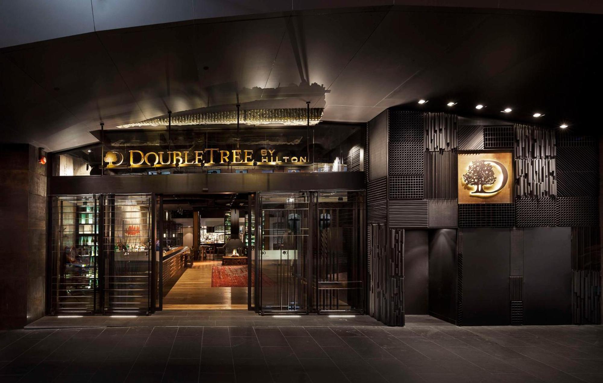 Doubletree By Hilton Melbourne Exterior foto