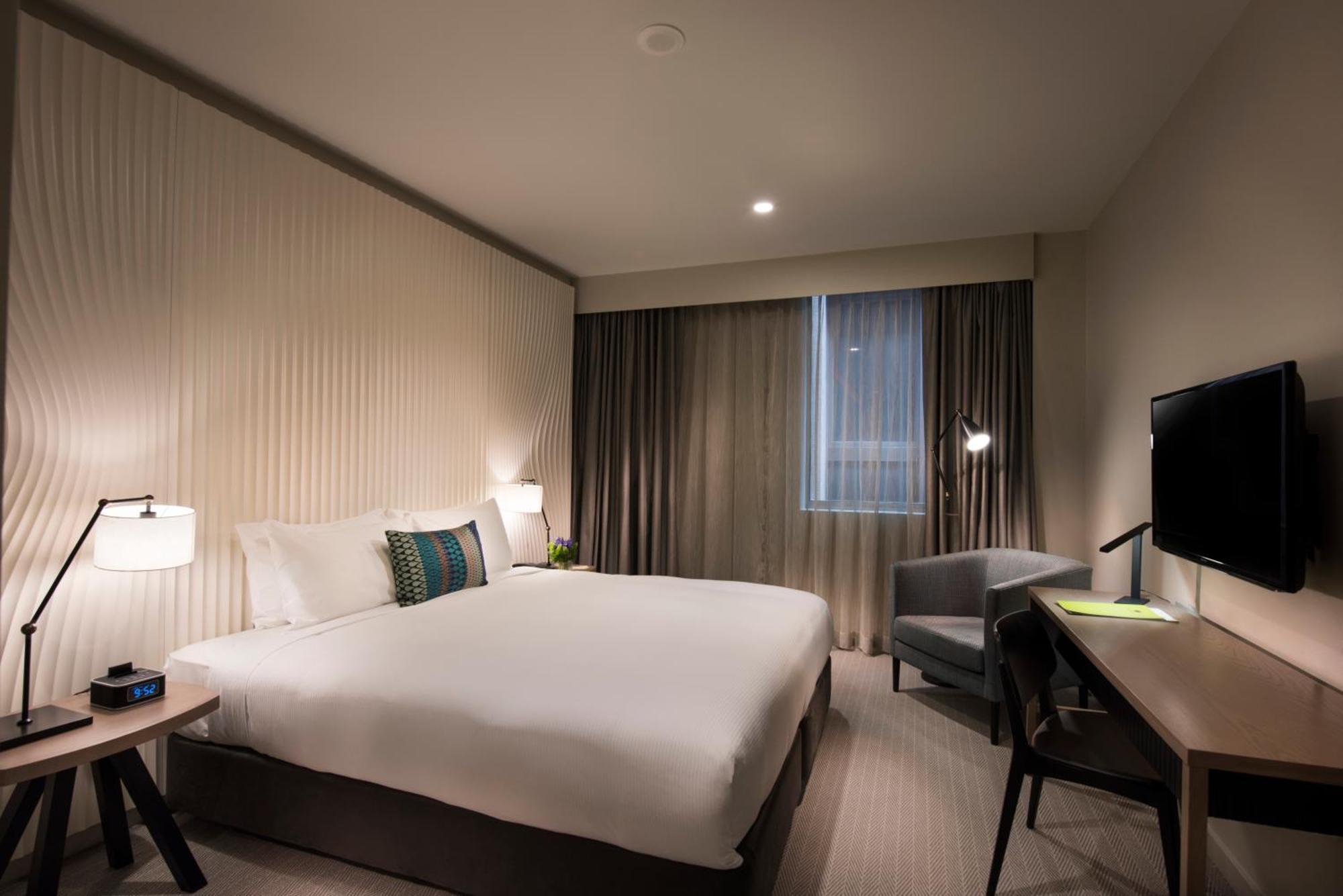 Doubletree By Hilton Melbourne Exterior foto